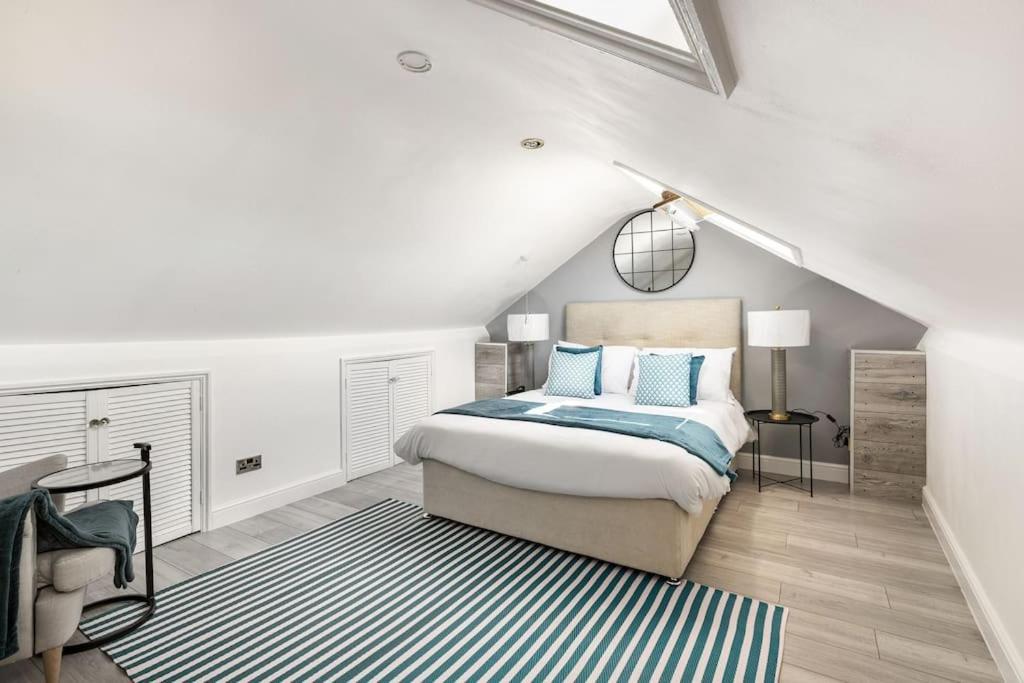 One Bedroom Duplex Apartment Located In Cowley. Oxford Exterior foto